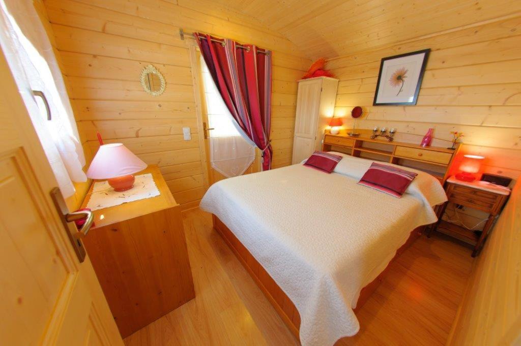 Hotel Le Castel Du Mont Boise Montboucher-sur-Jabron Exteriér fotografie